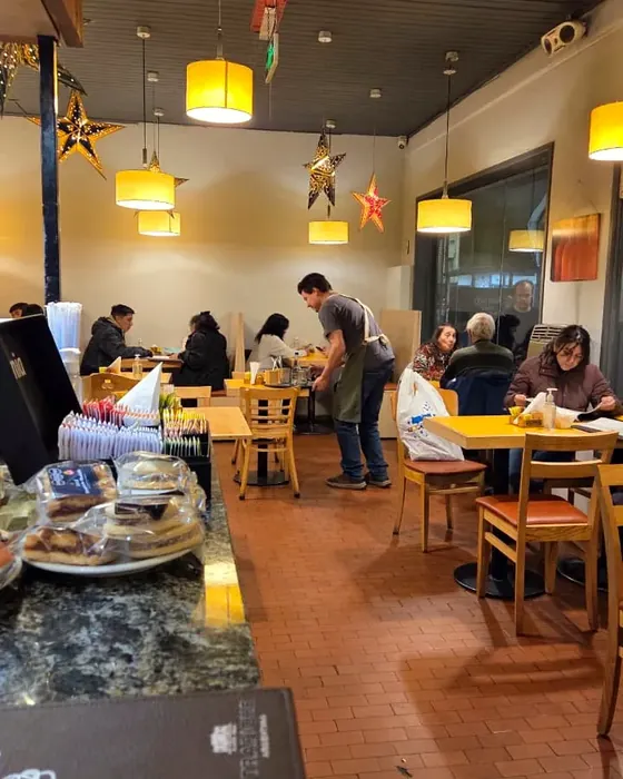 Atención en el salón de Morfys Onelli